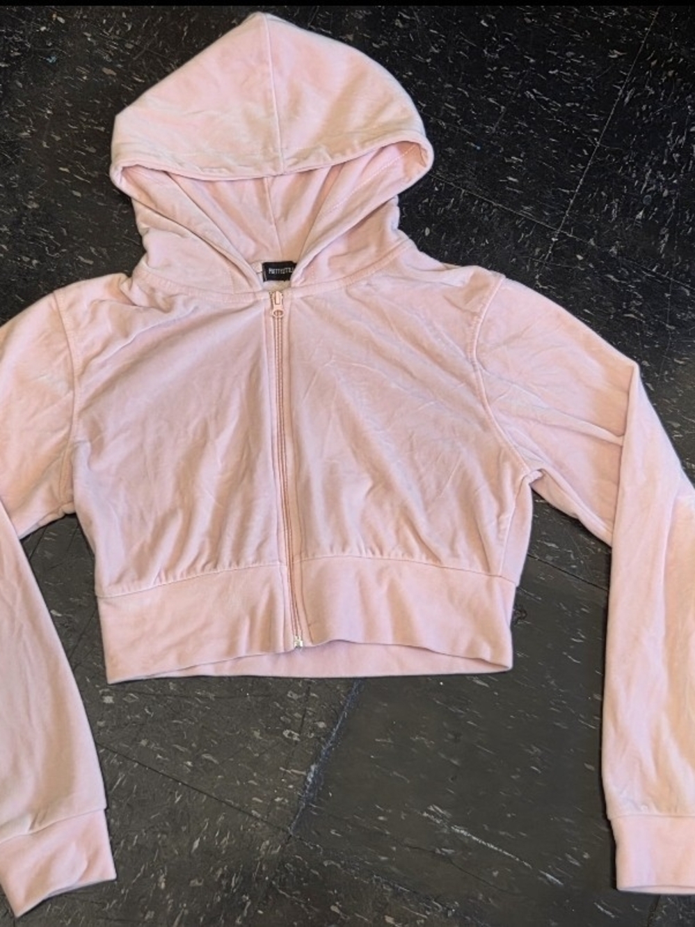 PrettyLittleThing Baby Pink Velour Cropped Hoodie - Size 6